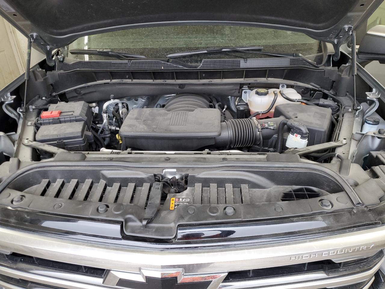 2023 Chevrolet Silverado - Image 11
