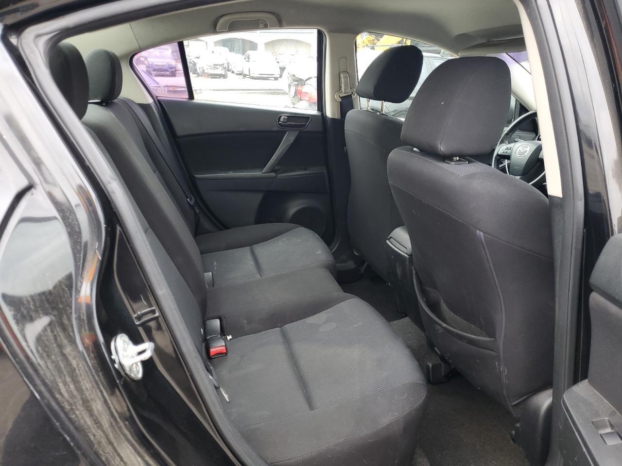 2010 Mazda 3 - Image 10