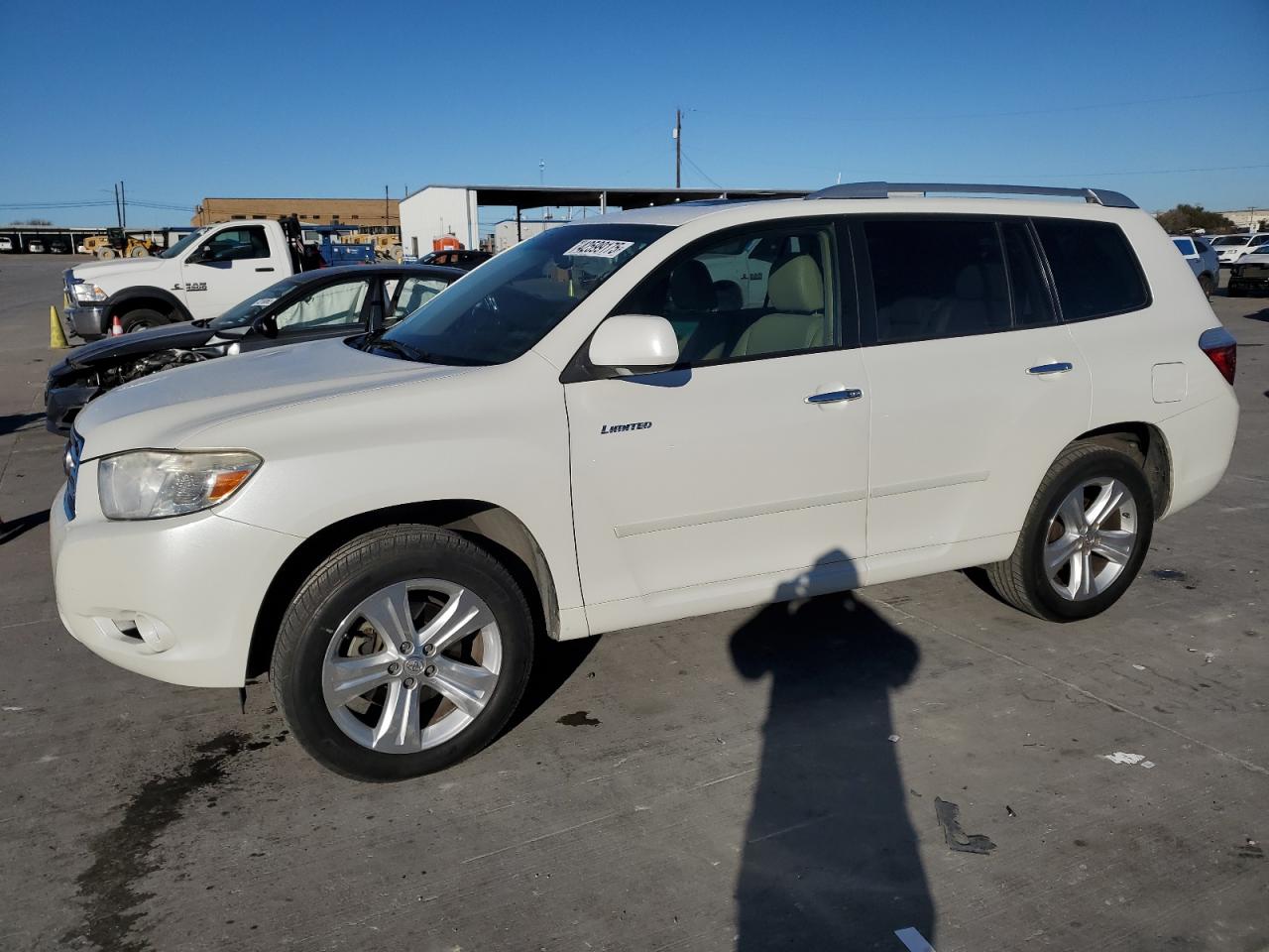 2009 Toyota Highlander - Image 1