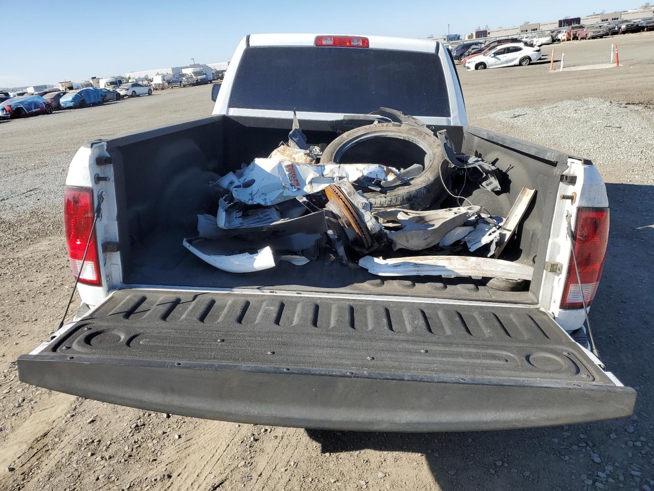 2016 RAM 1500 - Image 10