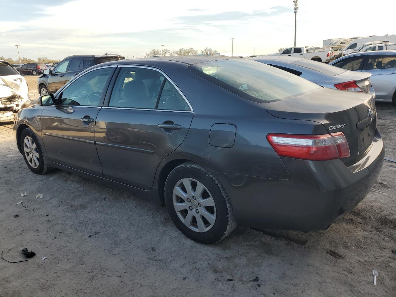 2007 Toyota Camry - Image 2