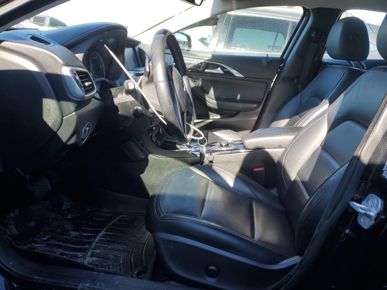 2017 Infiniti QX30 - Image 7