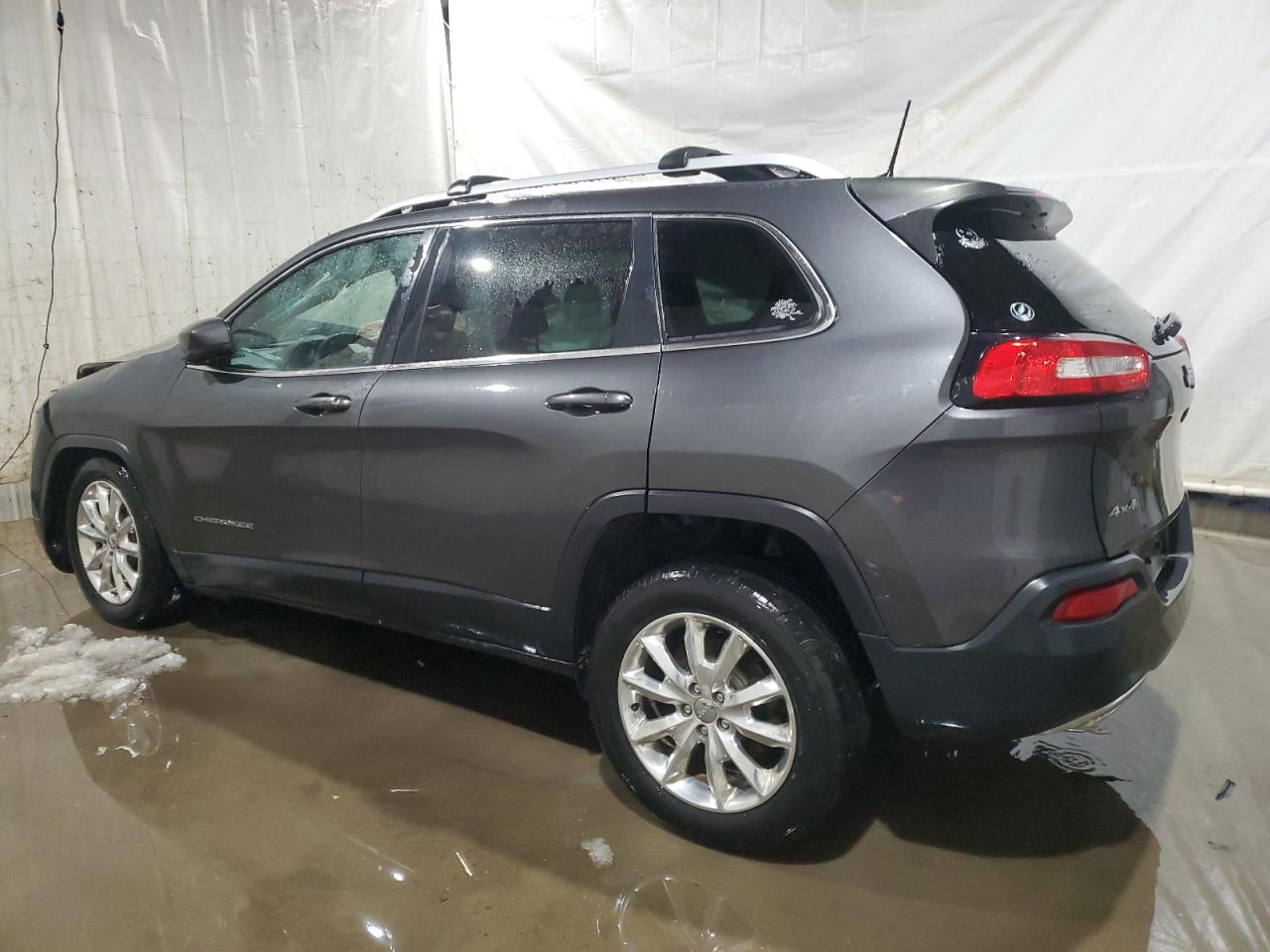 2016 Jeep Grand Cherokee - Image 2