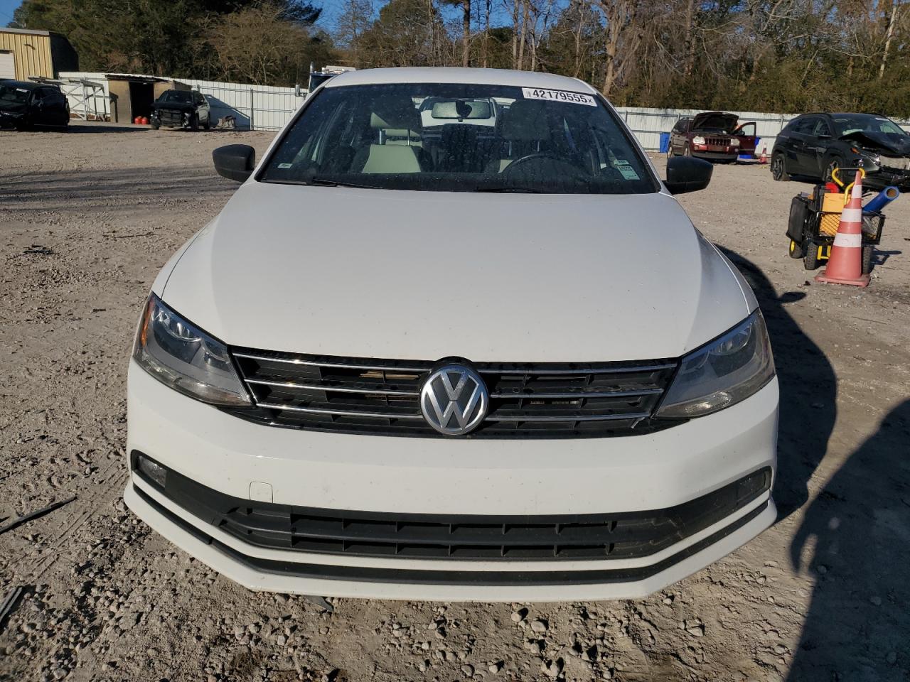 2016 Volkswagen Jetta - Image 5