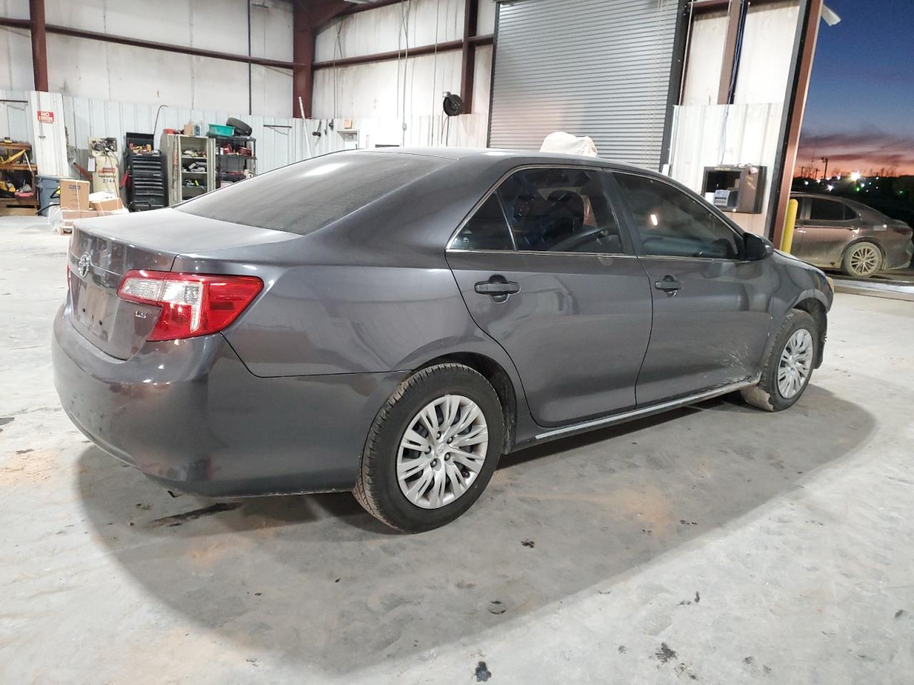 2014 Toyota Camry - Image 3