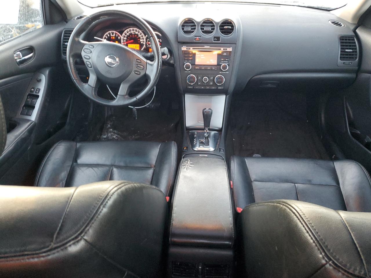 2010 Nissan Altima - Image 8