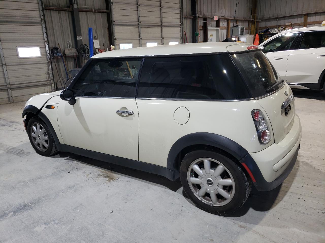 2003 MINI Cooper - Image 2