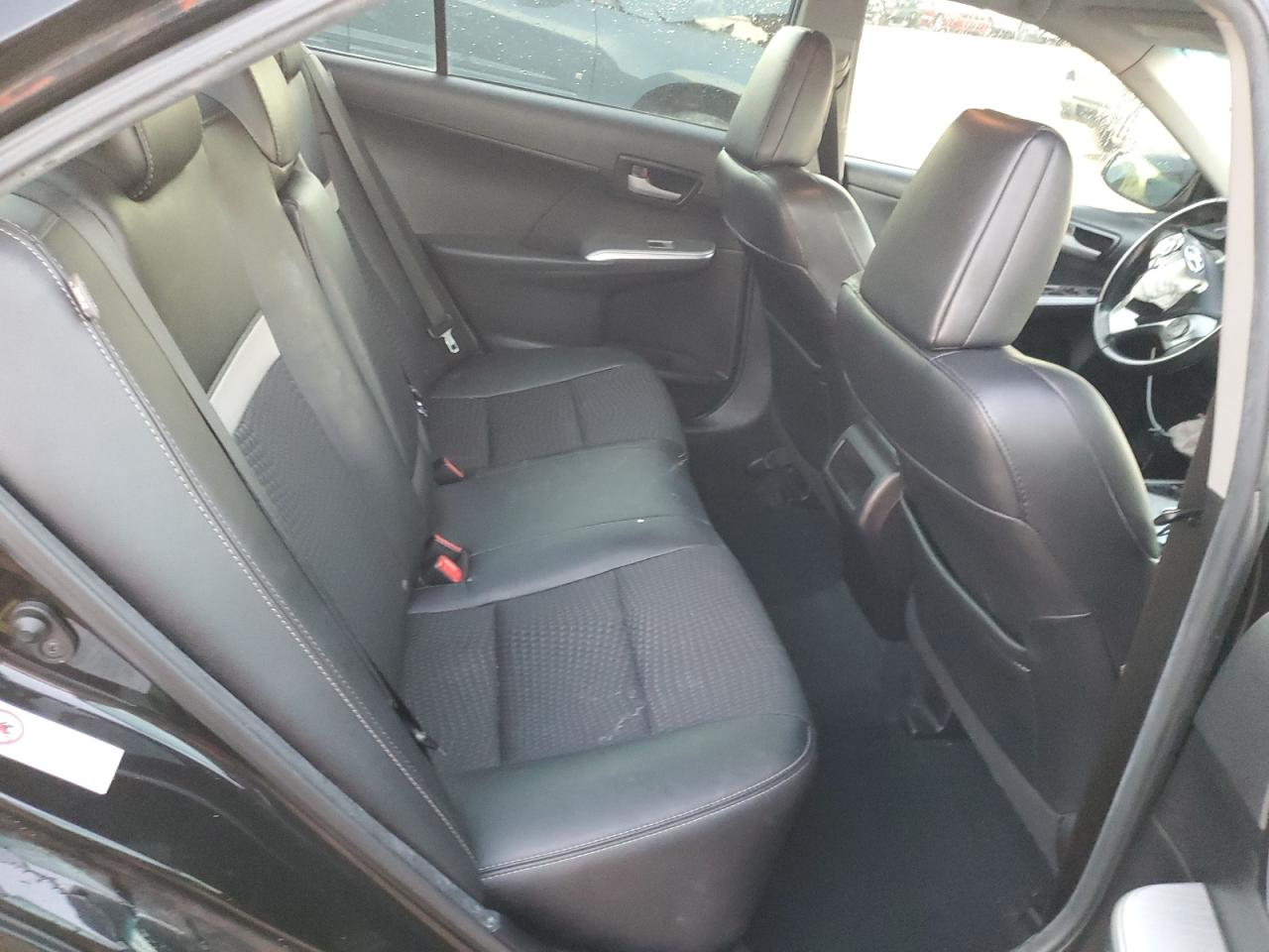 2014 Toyota Camry - Image 10