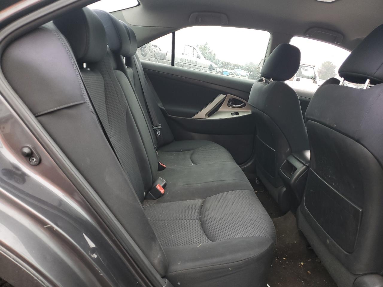 2009 Toyota Camry - Image 10