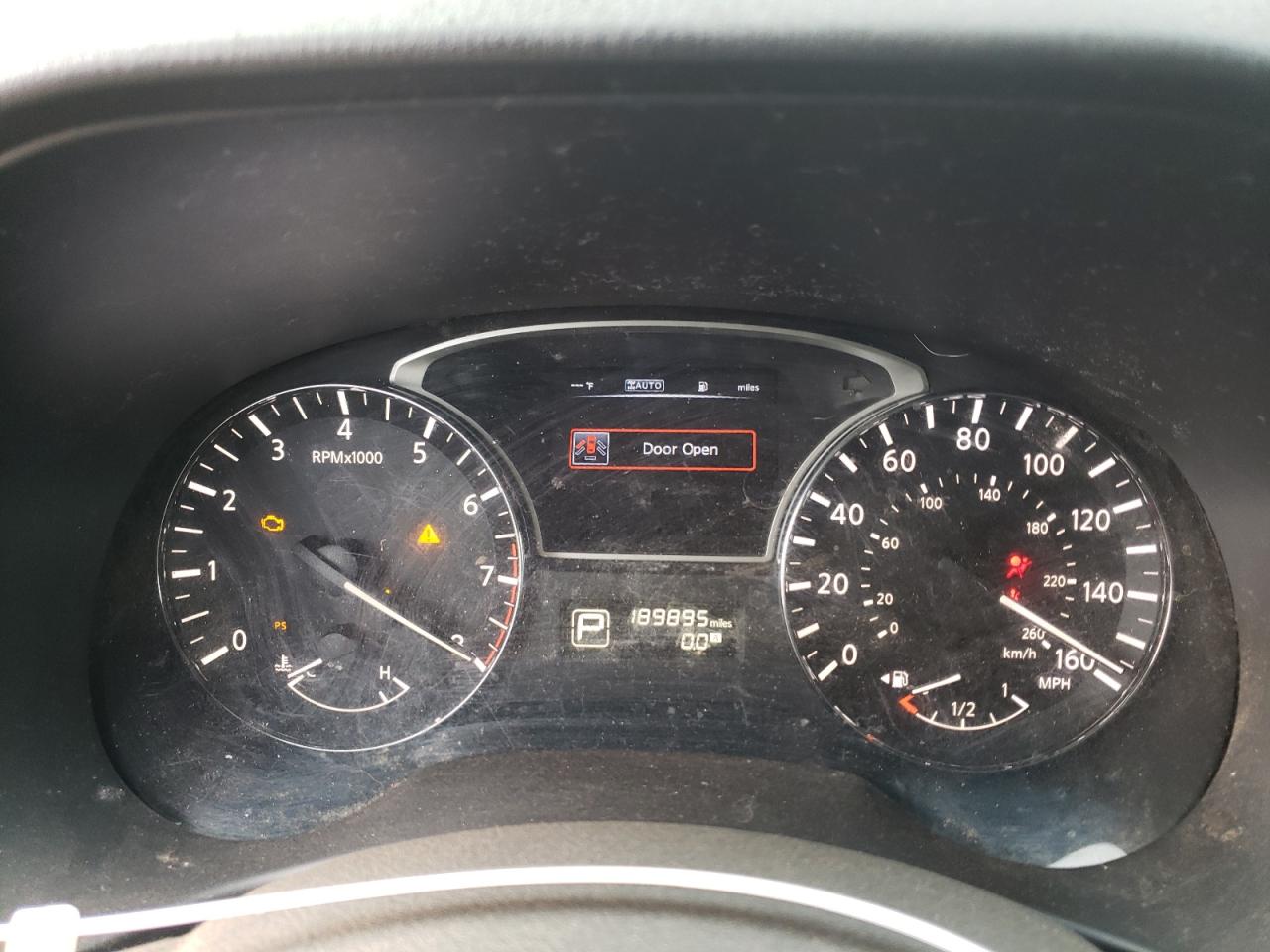 2015 Nissan Pathfinder - Image 9