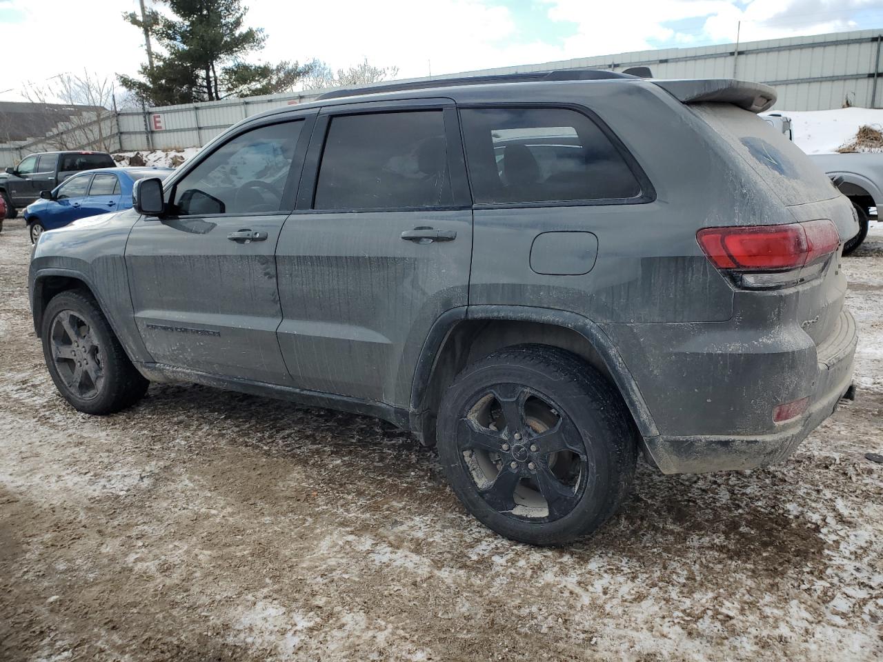 2019 Jeep Grand Cherokee - Image 2