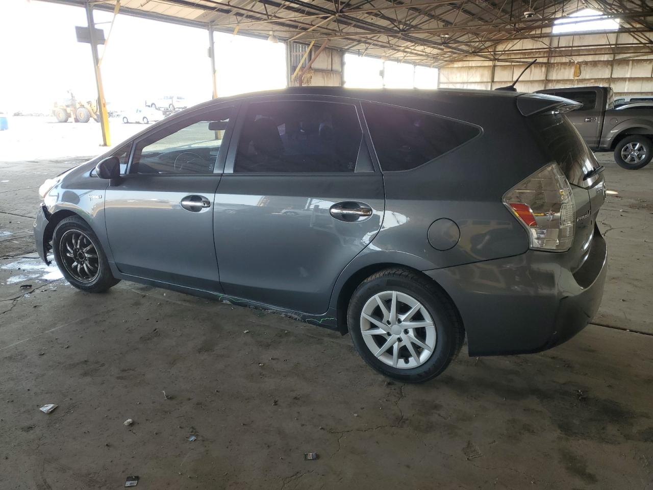 2014 Toyota Prius - Image 2