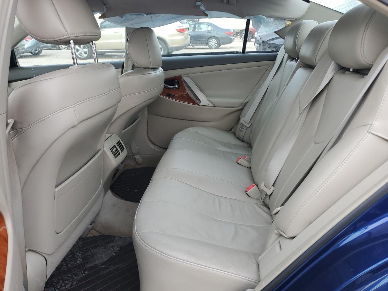 2008 Toyota Camry - Image 10