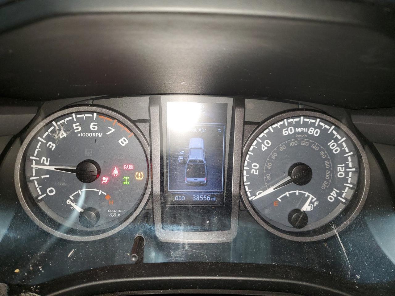 2019 Toyota Tacoma - Image 9