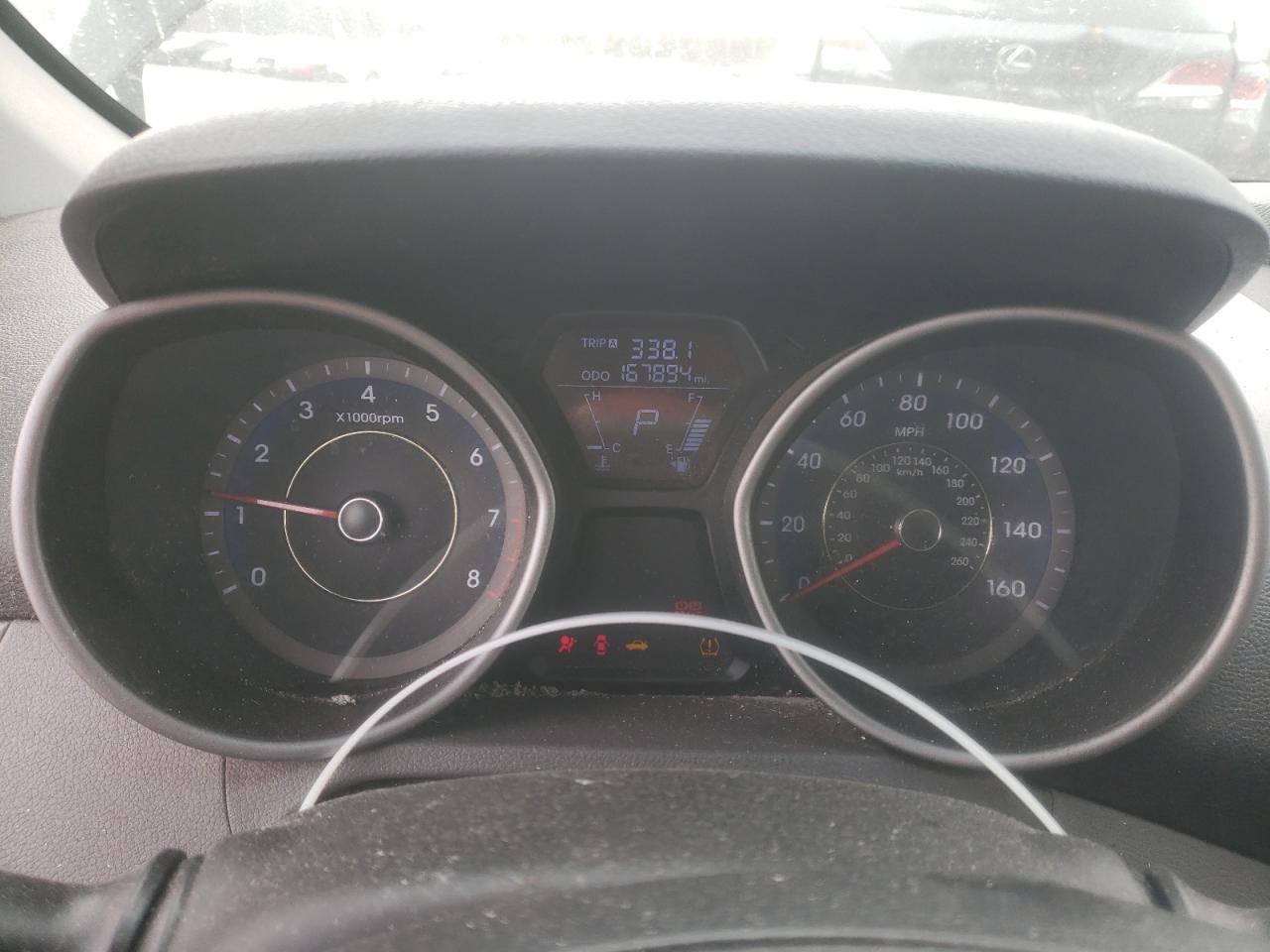 2011 Hyundai Elantra - Image 9