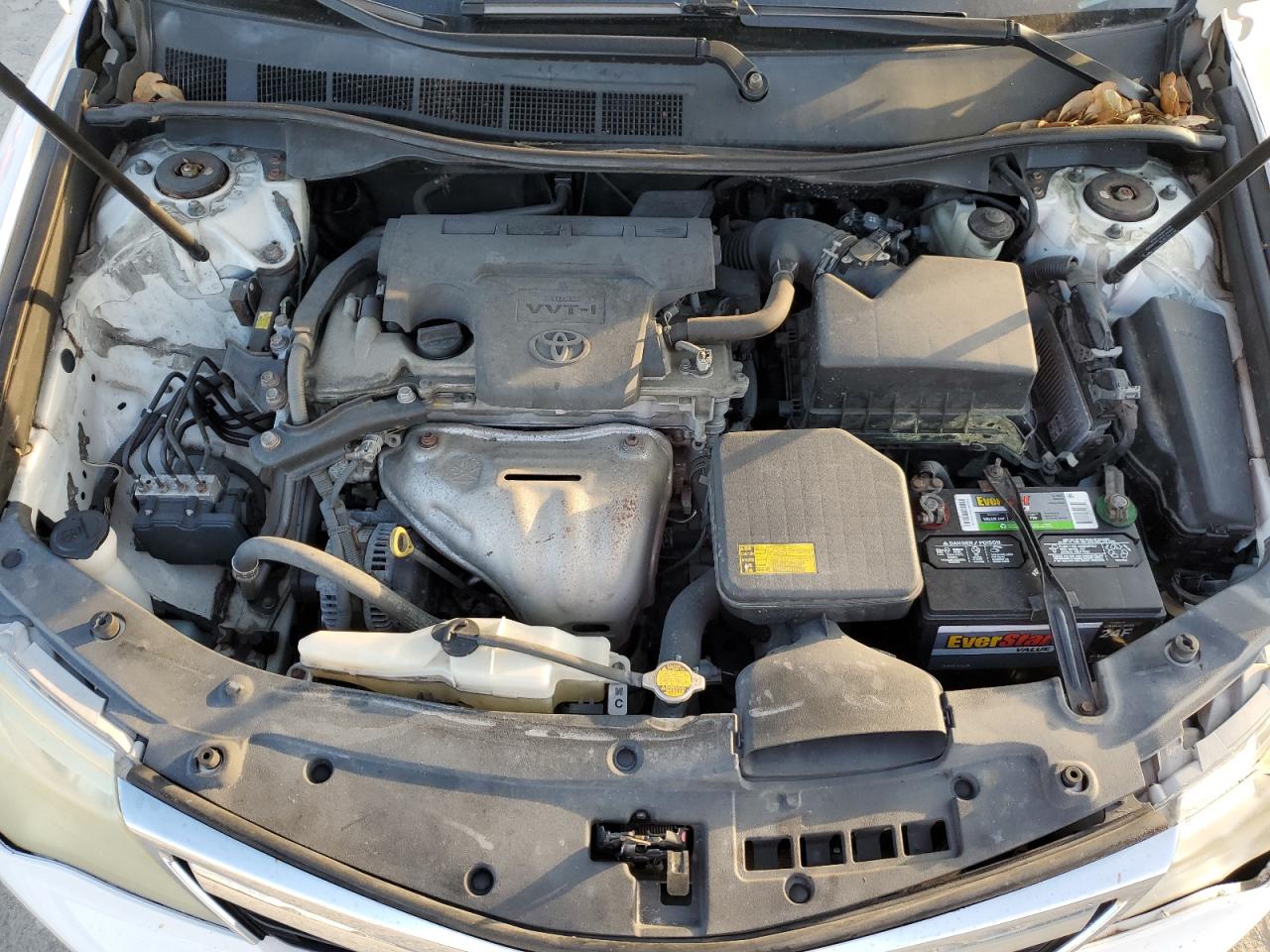 2014 Toyota Camry - Image 13