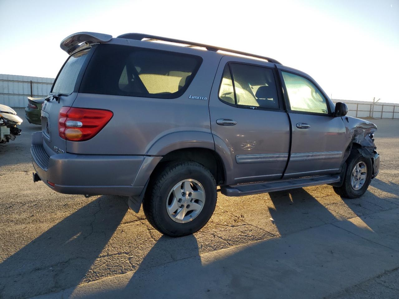 2001 Toyota Sequoia - Image 3