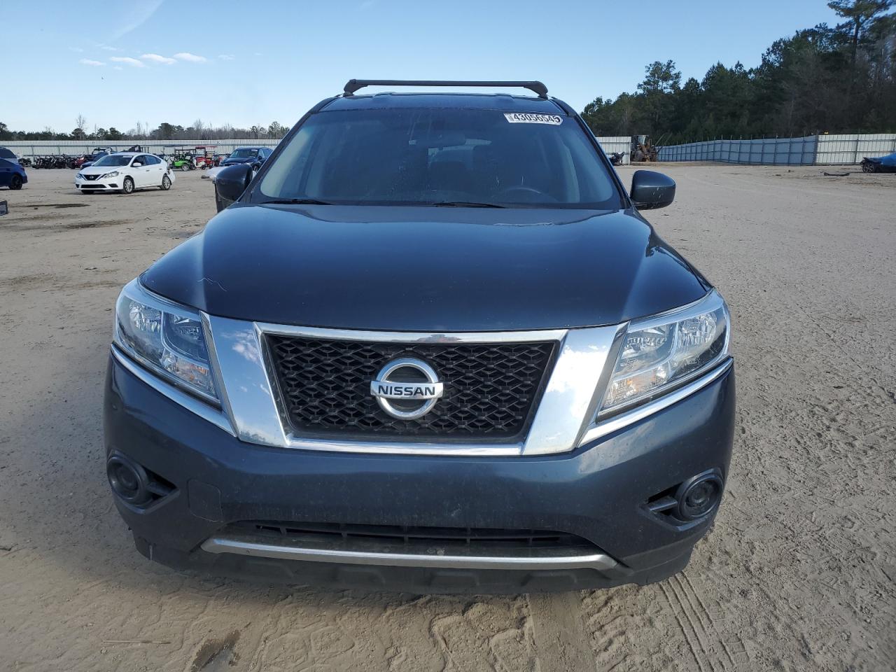 2014 Nissan Pathfinder - Image 5