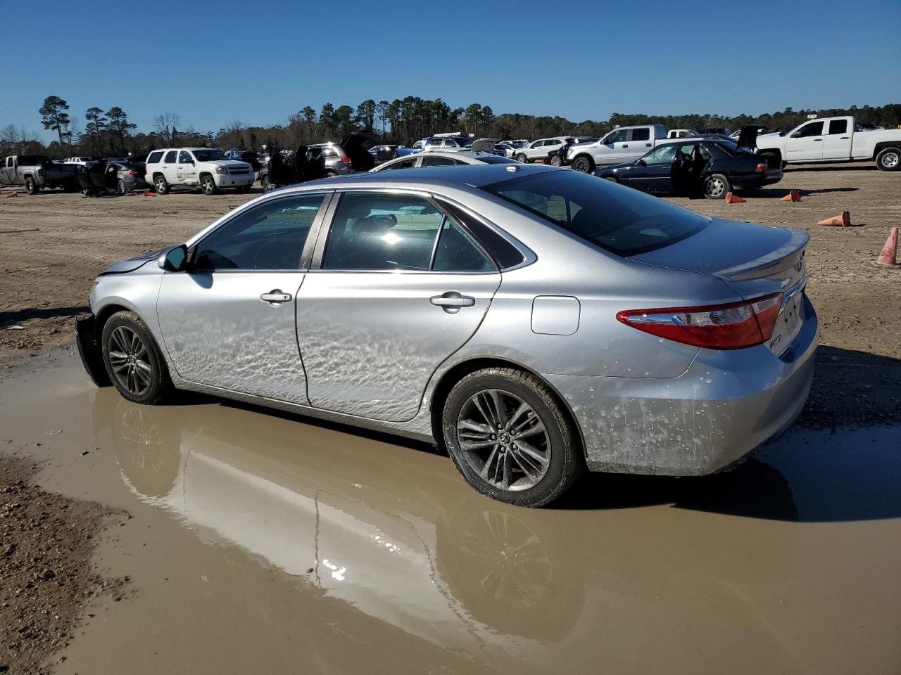 2015 Toyota Camry - Image 2