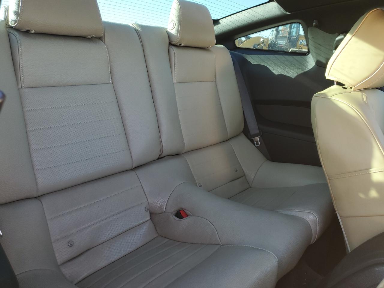 2012 Ford Mustang - Image 10