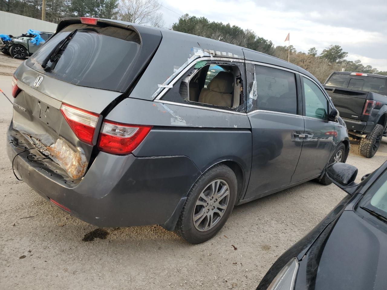 2012 Honda Odyssey - Image 3