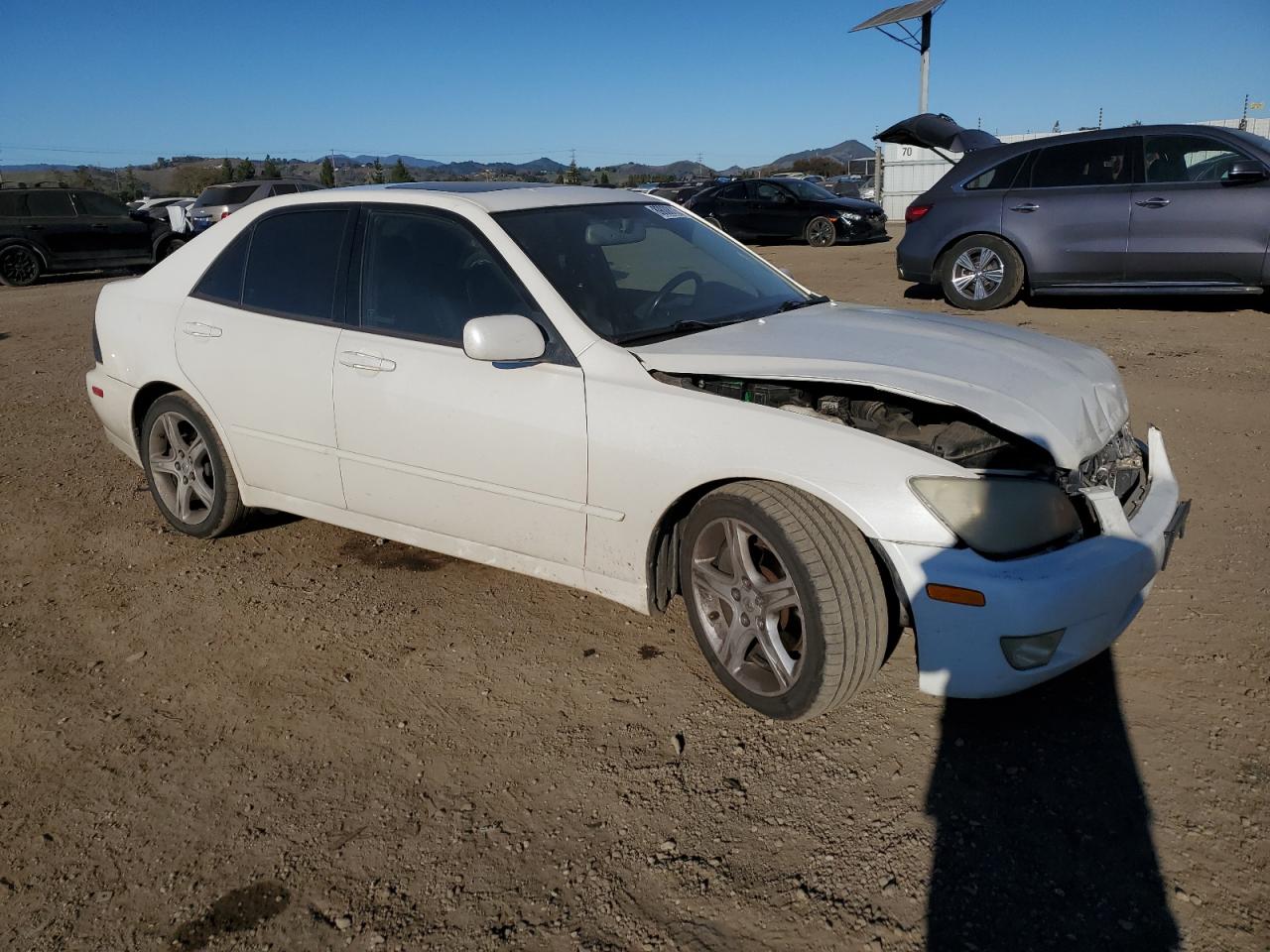 2003 Lexus IS - Image 4