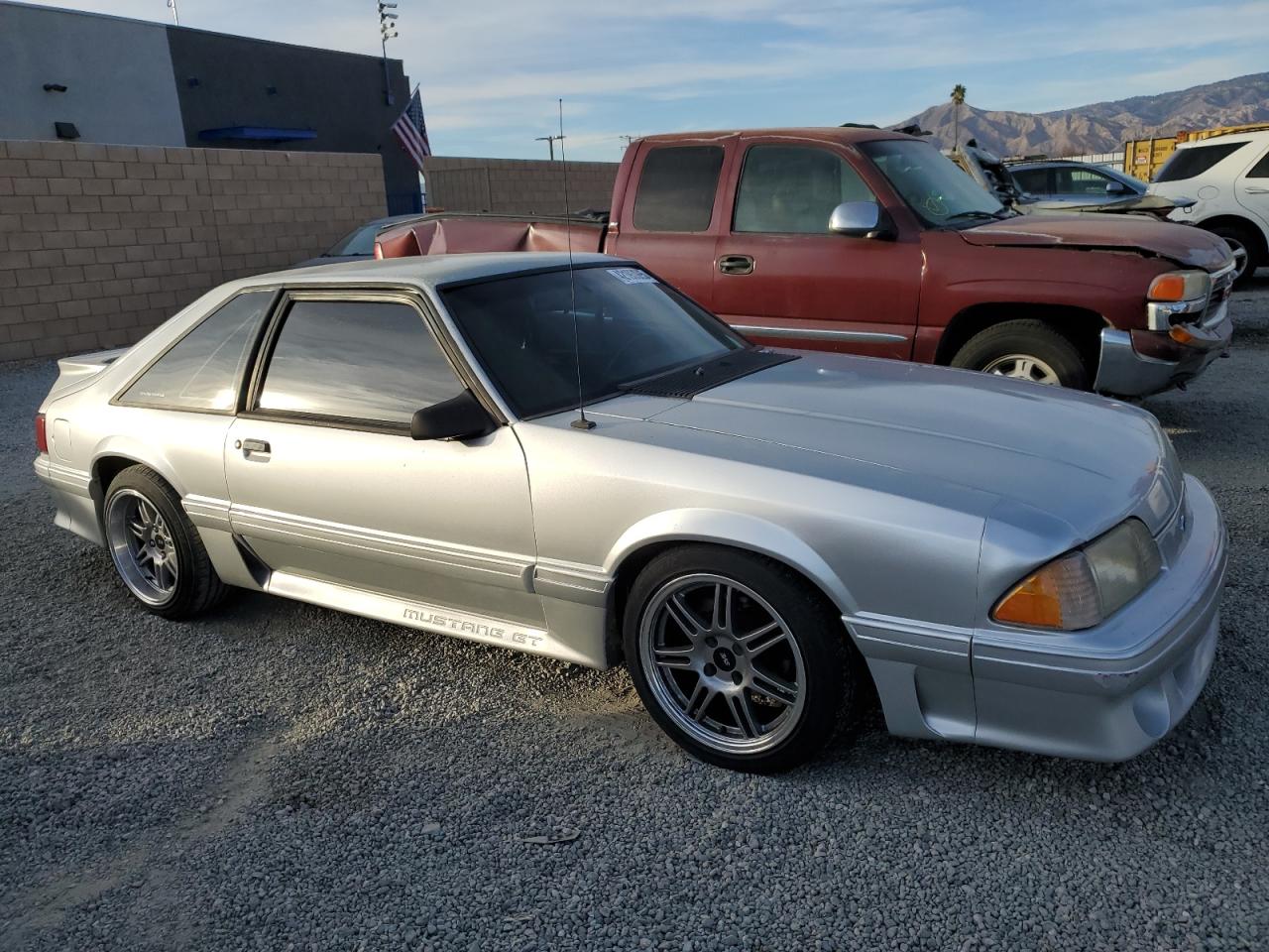 1993 Ford Mustang - Image 4