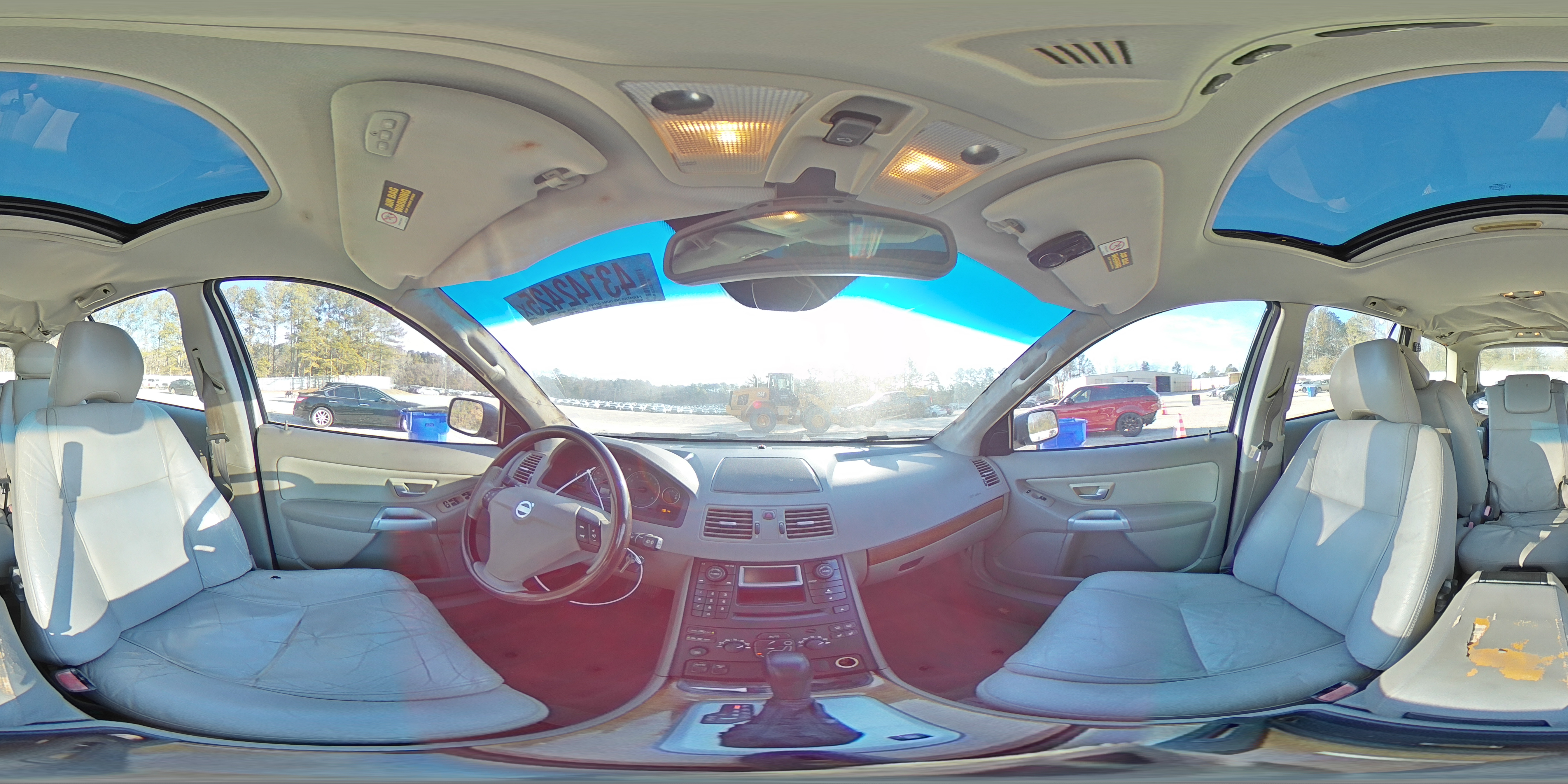 2004 Volvo XC90 - Image 14