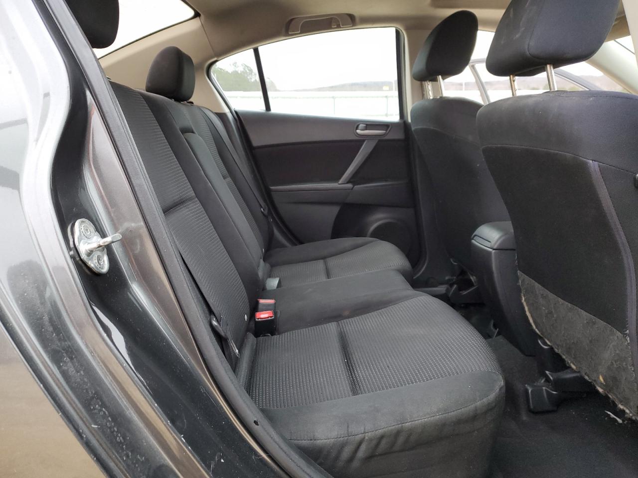 2012 Mazda 3 - Image 11