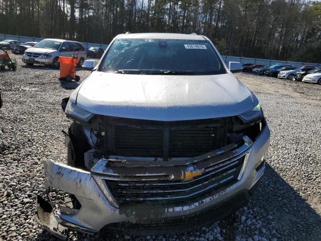  CHEVROLET TRAVERSE 2022 Srebrny
