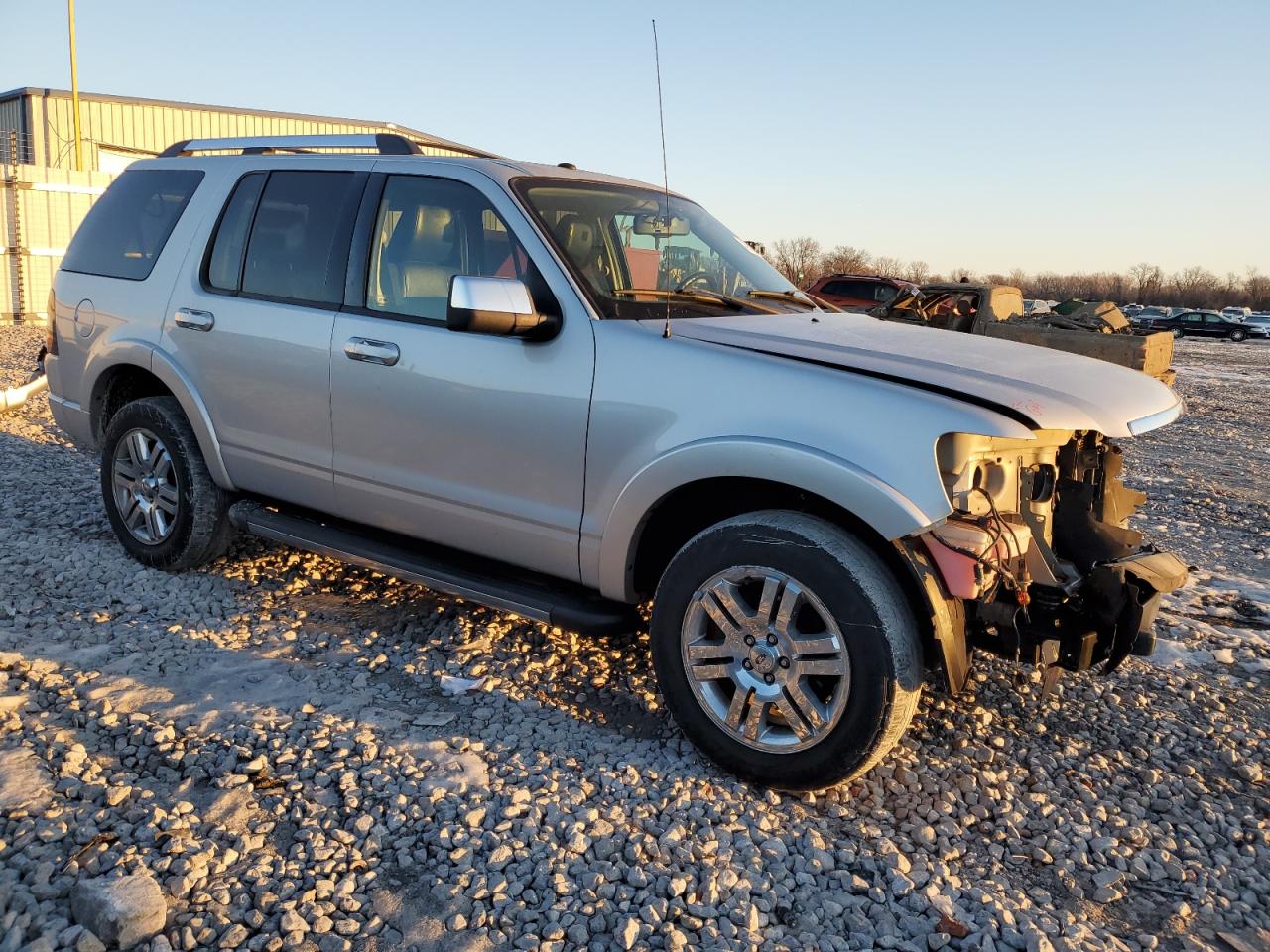 2010 Ford Explorer - Image 4