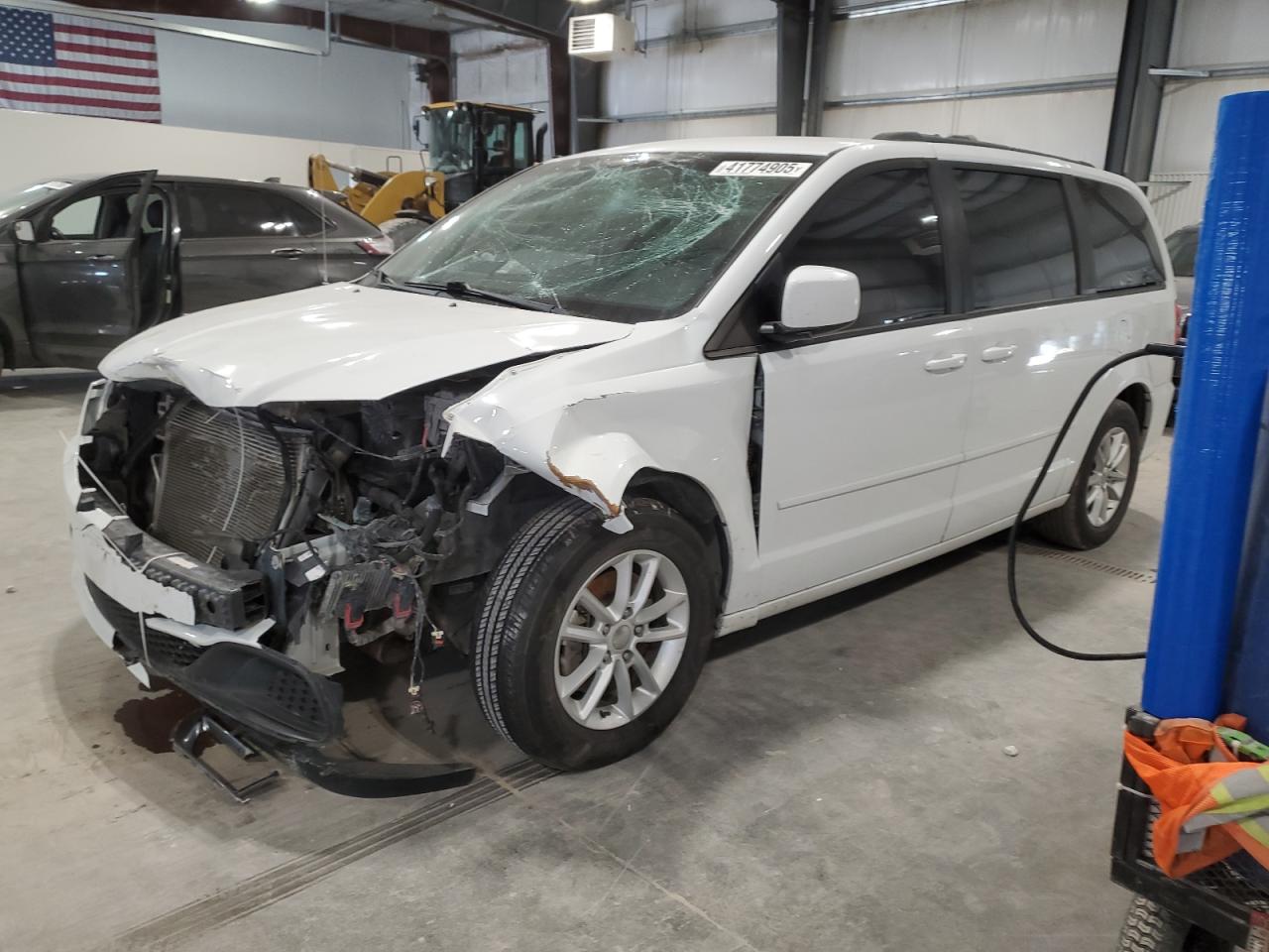 2016 Dodge Caravan - Image 1