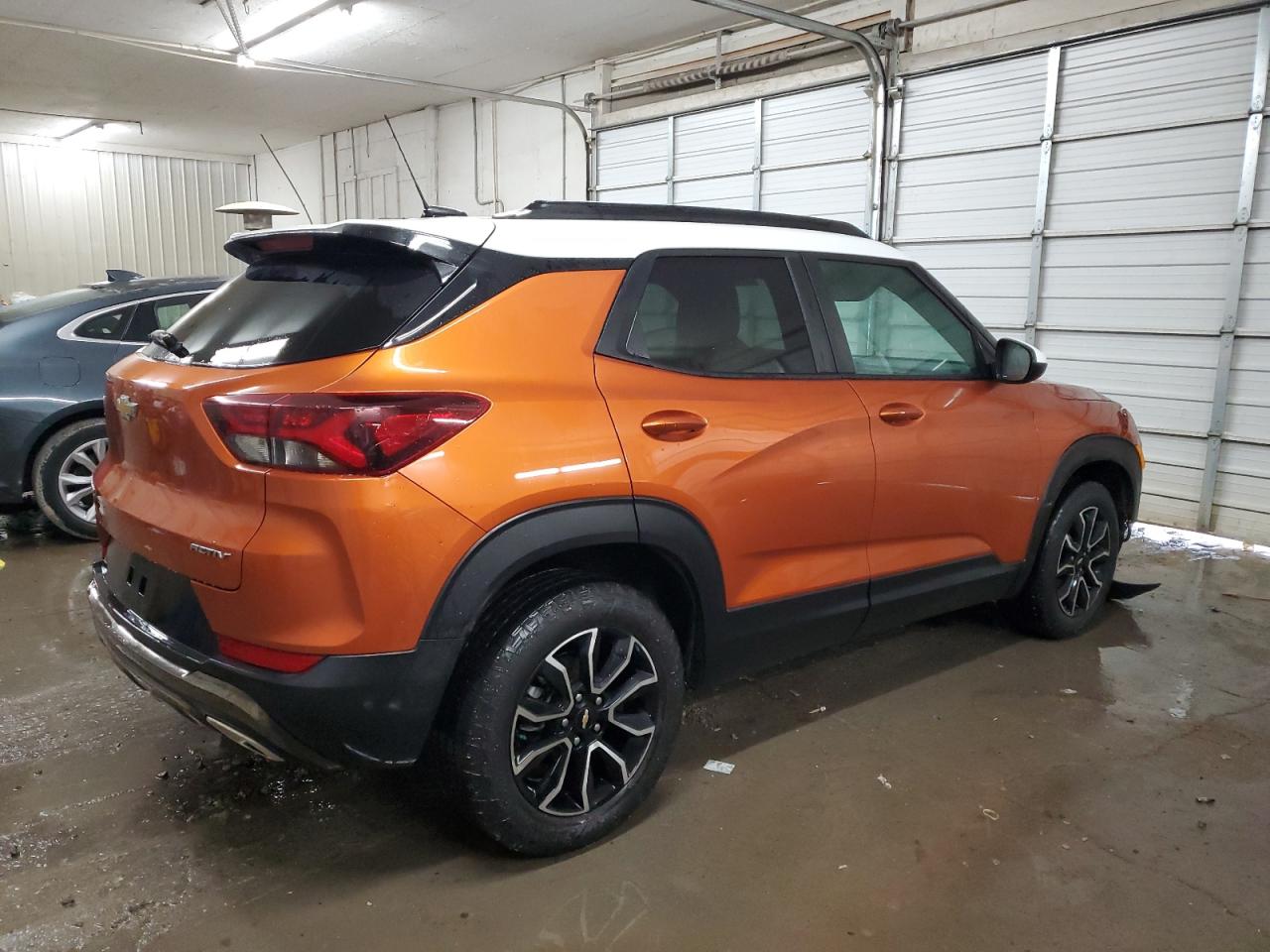2022 Chevrolet TrailBlazer - Image 3