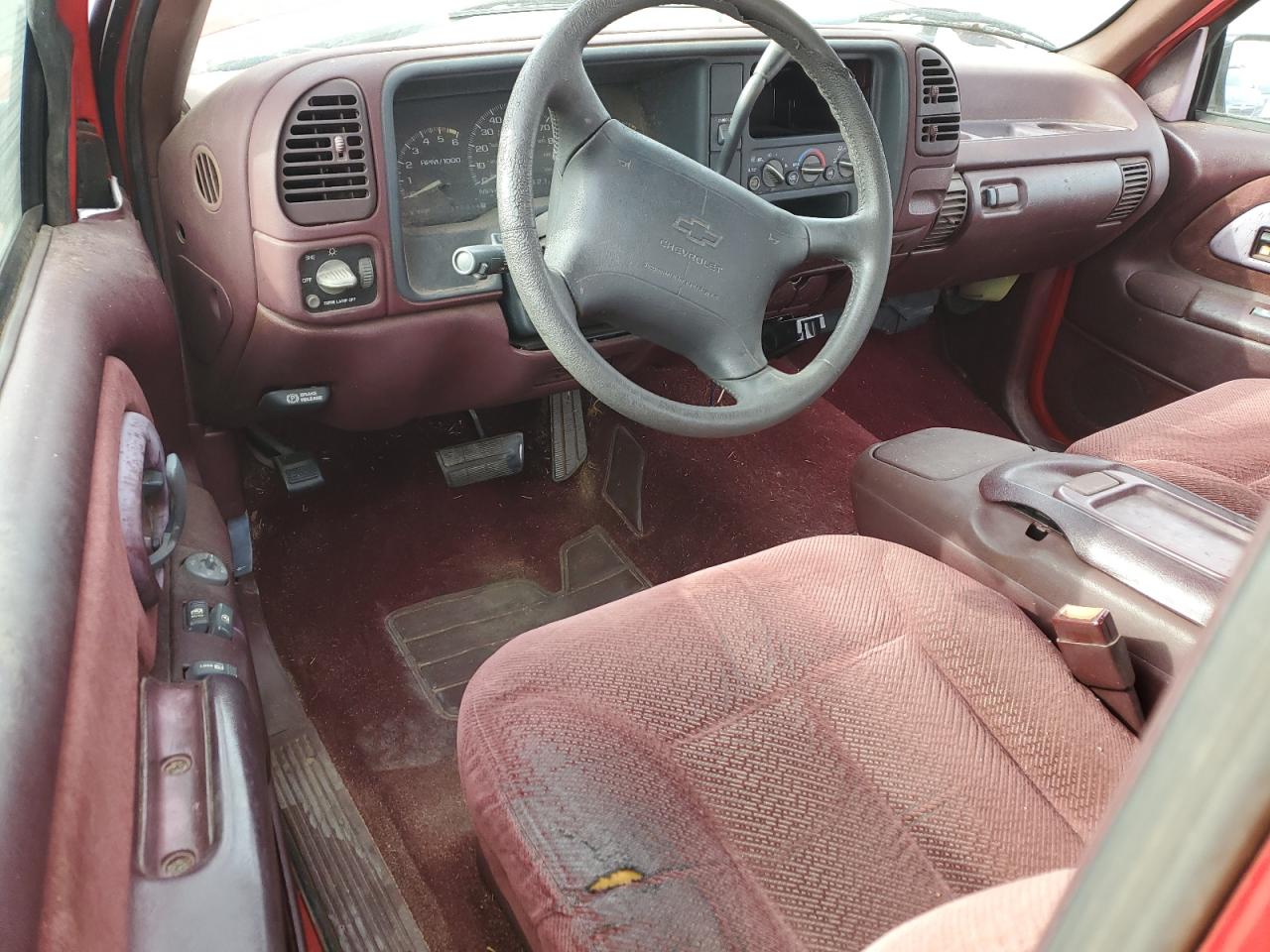 1996 Chevrolet GMT-400 - Image 8