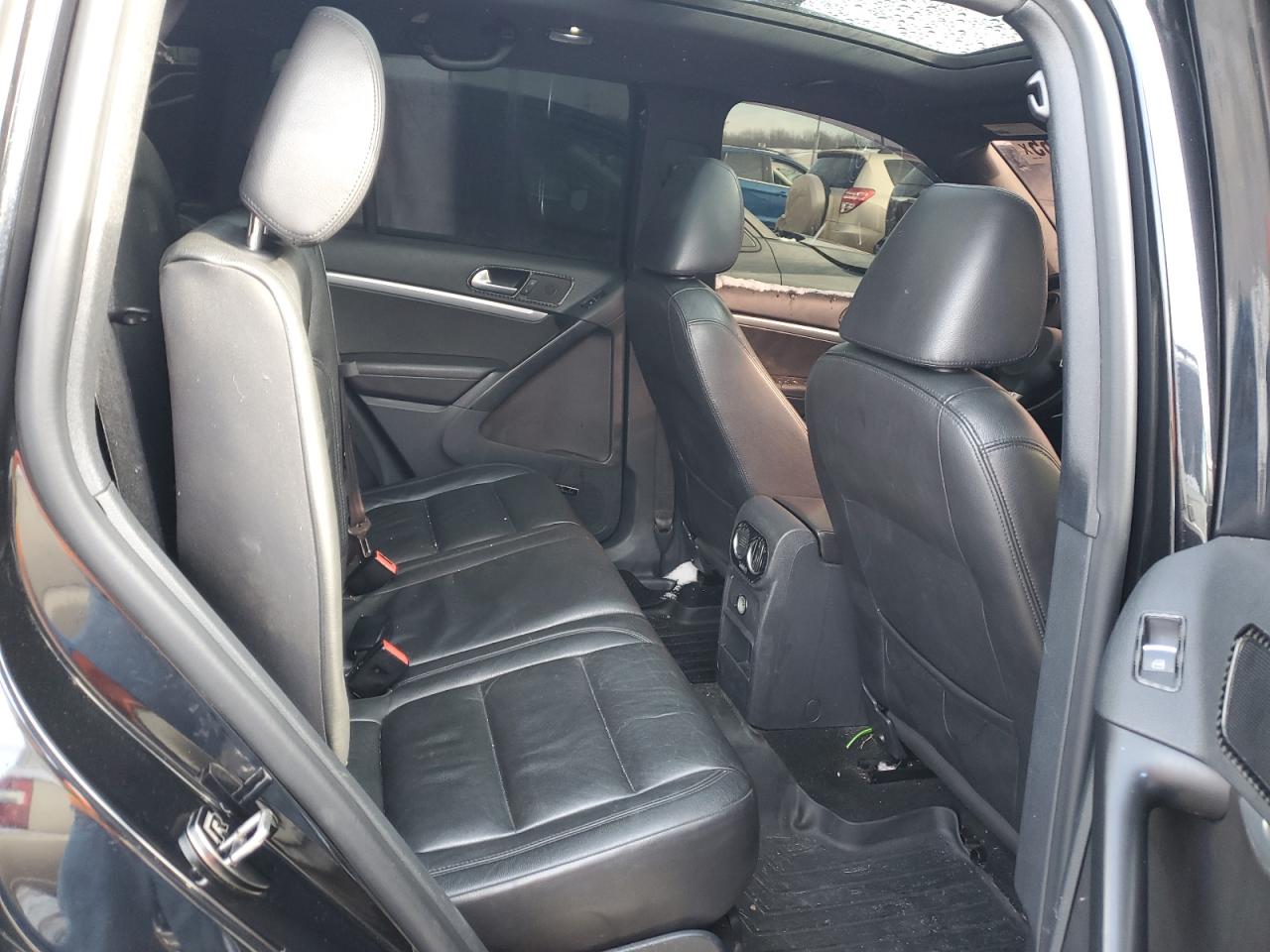 2015 Volkswagen Tiguan S VIN: WVGBV7AXBFW083998 Lot: 88079065