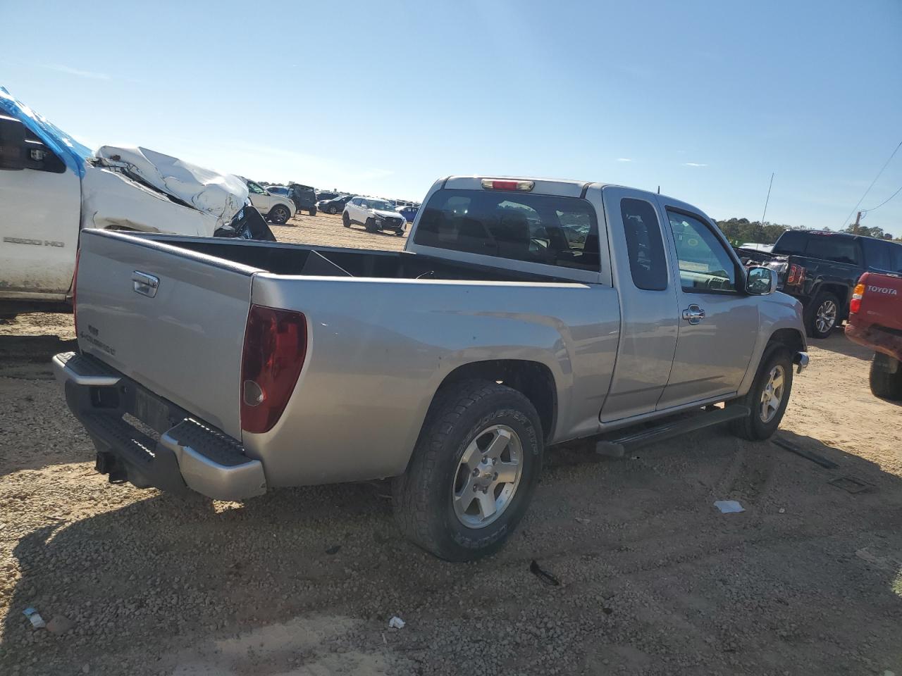 2012 Chevrolet Colorado - Image 3