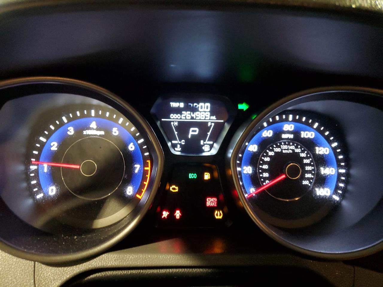2012 Hyundai Elantra - Image 9