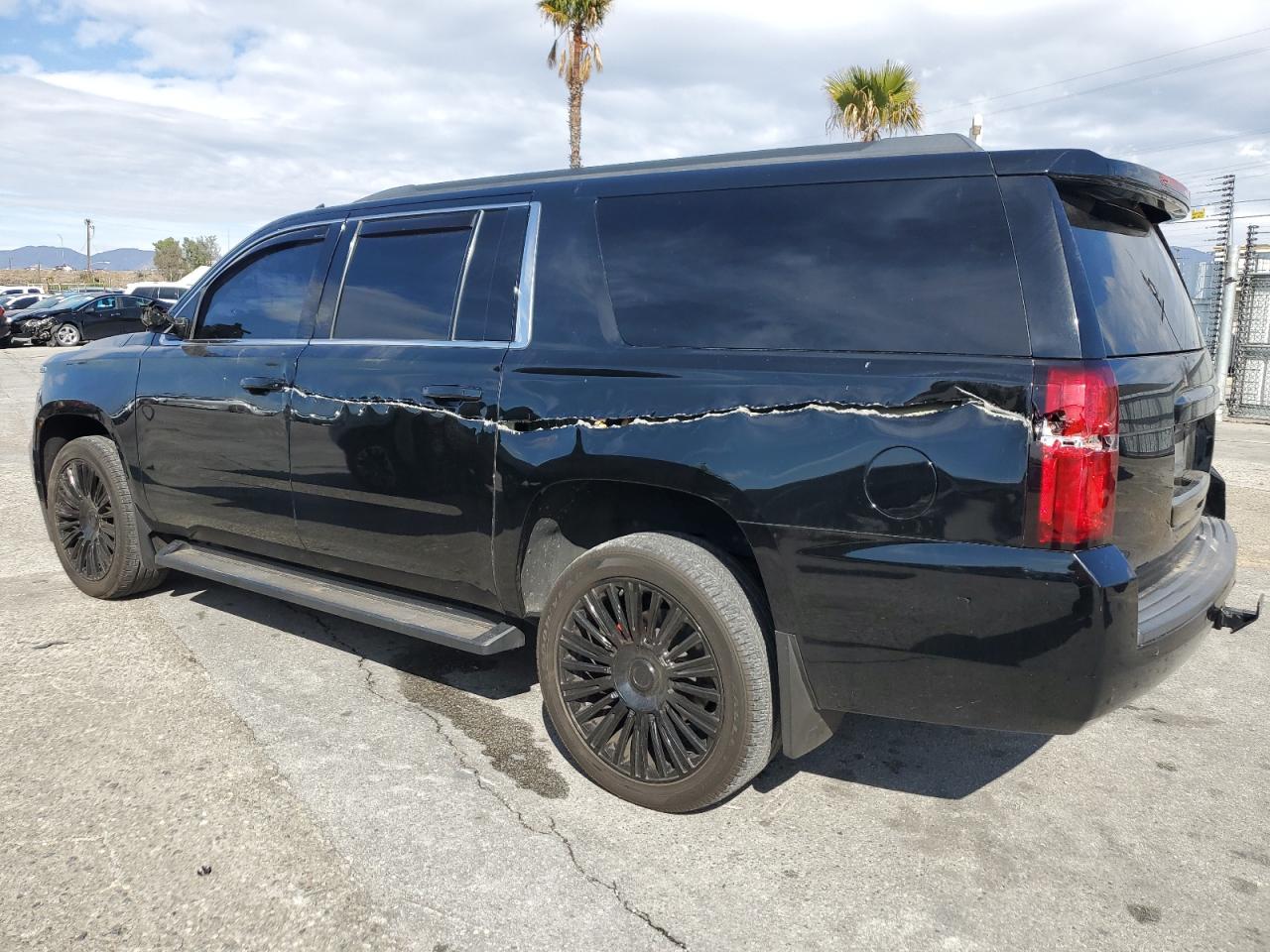 2018 Chevrolet Suburban - Image 2