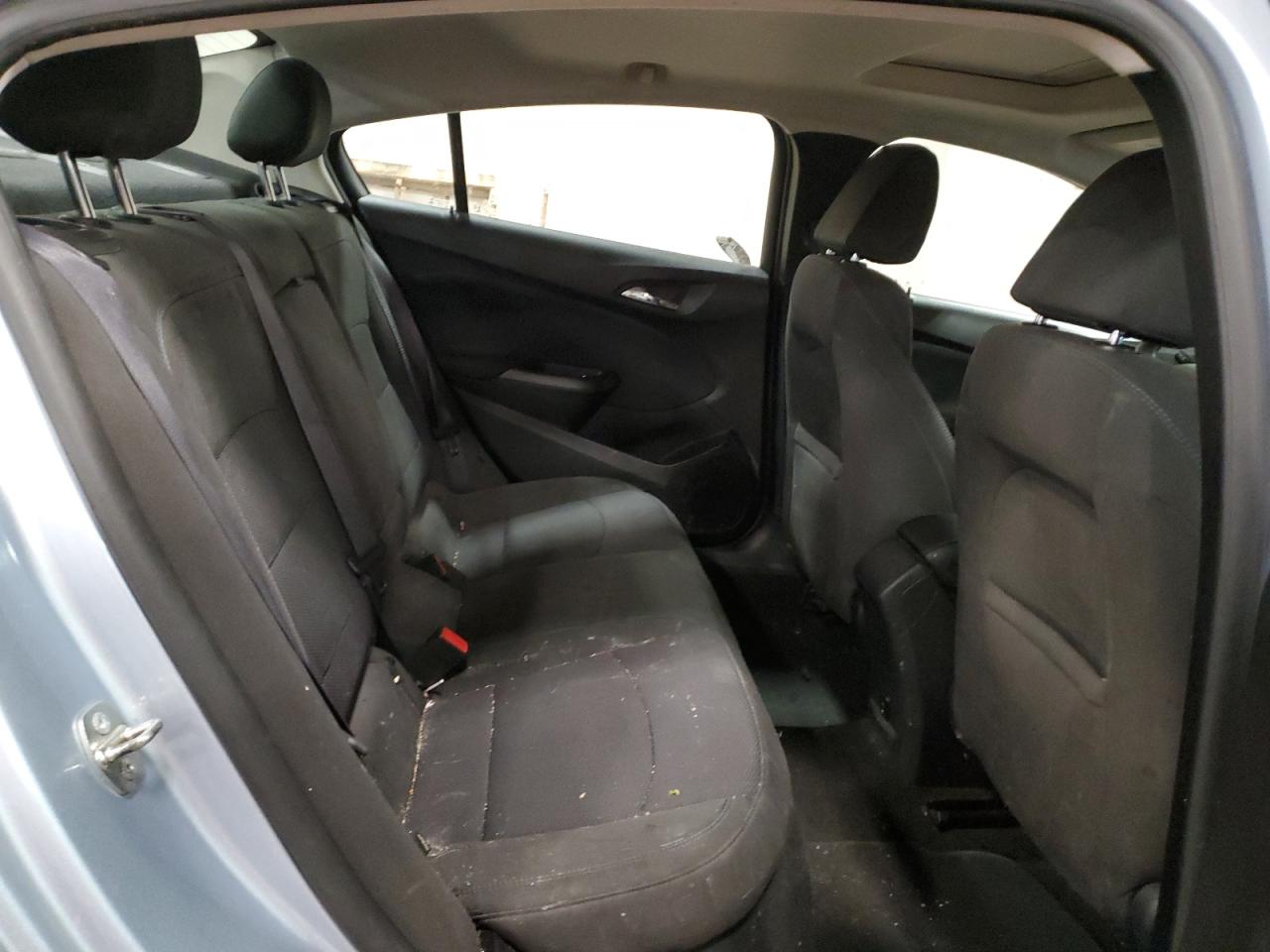 2017 Chevrolet Cruze - Image 10