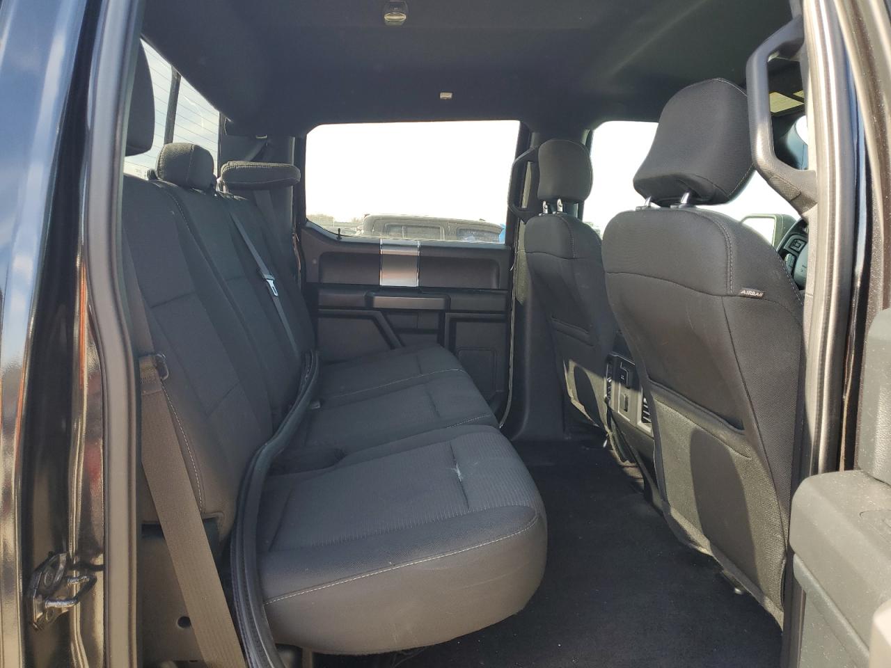 2015 Ford F-150 - Image 10