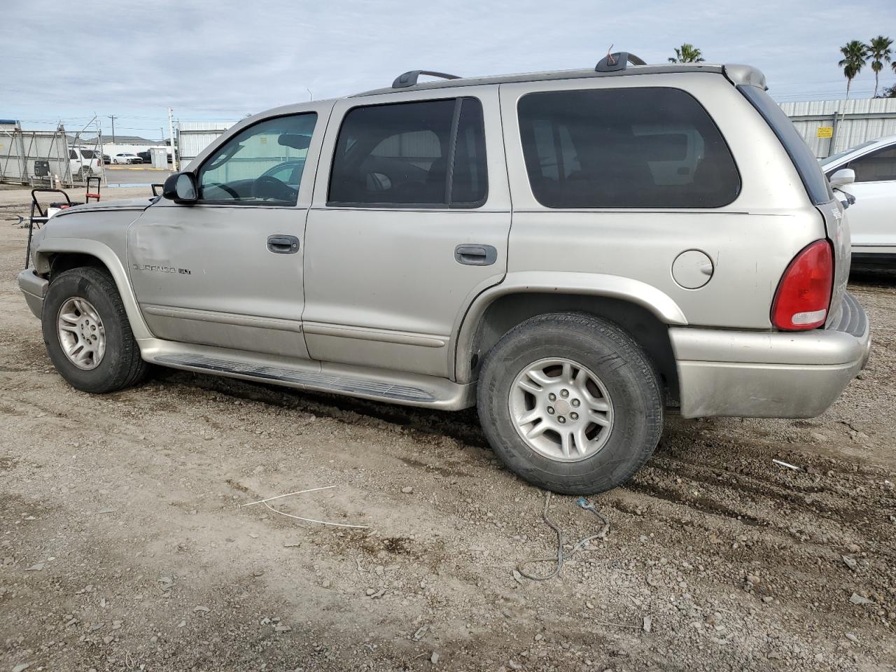 2001 Dodge Durango - Image 2