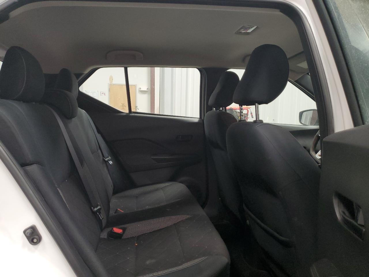 2020 Nissan Kicks - Image 11