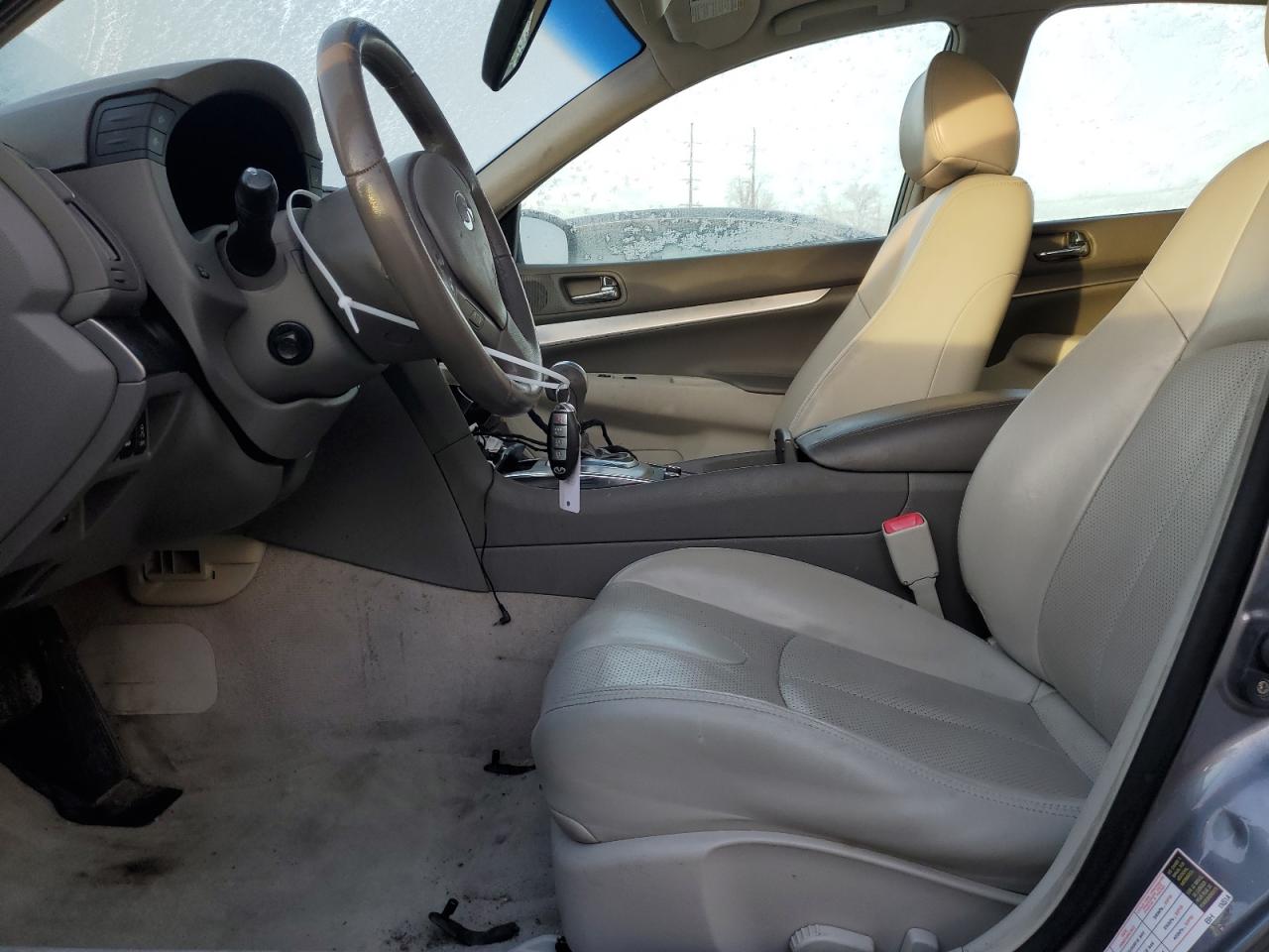 2011 Infiniti G - Image 7
