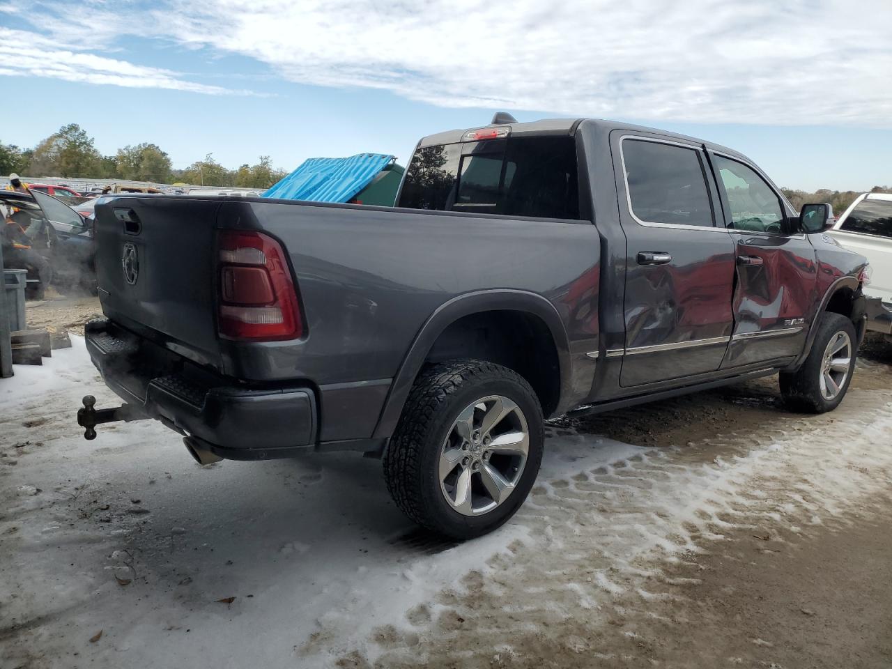 2019 RAM 1500 - Image 3