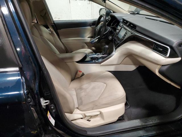  TOYOTA CAMRY 2018 Granatowy