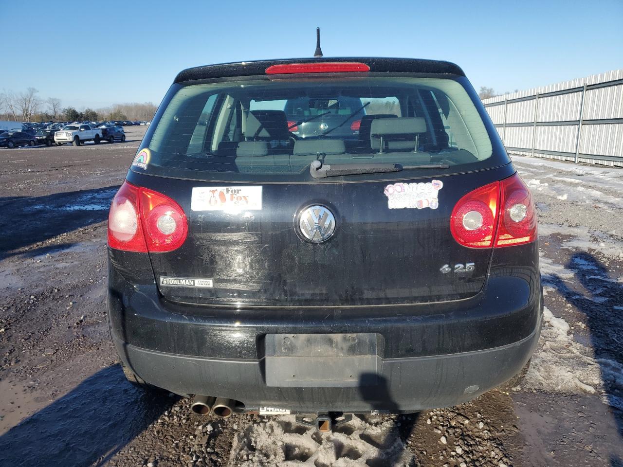 2006 Volkswagen Golf - Image 6