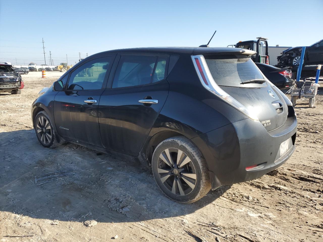 2015 Nissan Leaf - Image 2