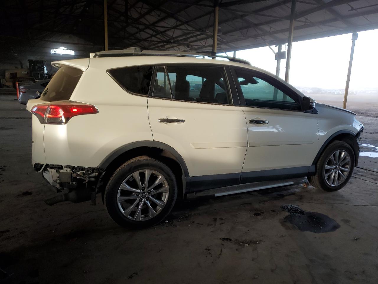2017 Toyota RAV 4 - Image 3