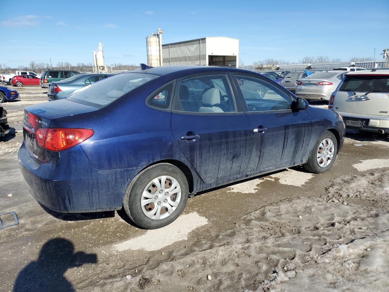 2010 Hyundai Elantra - Image 3