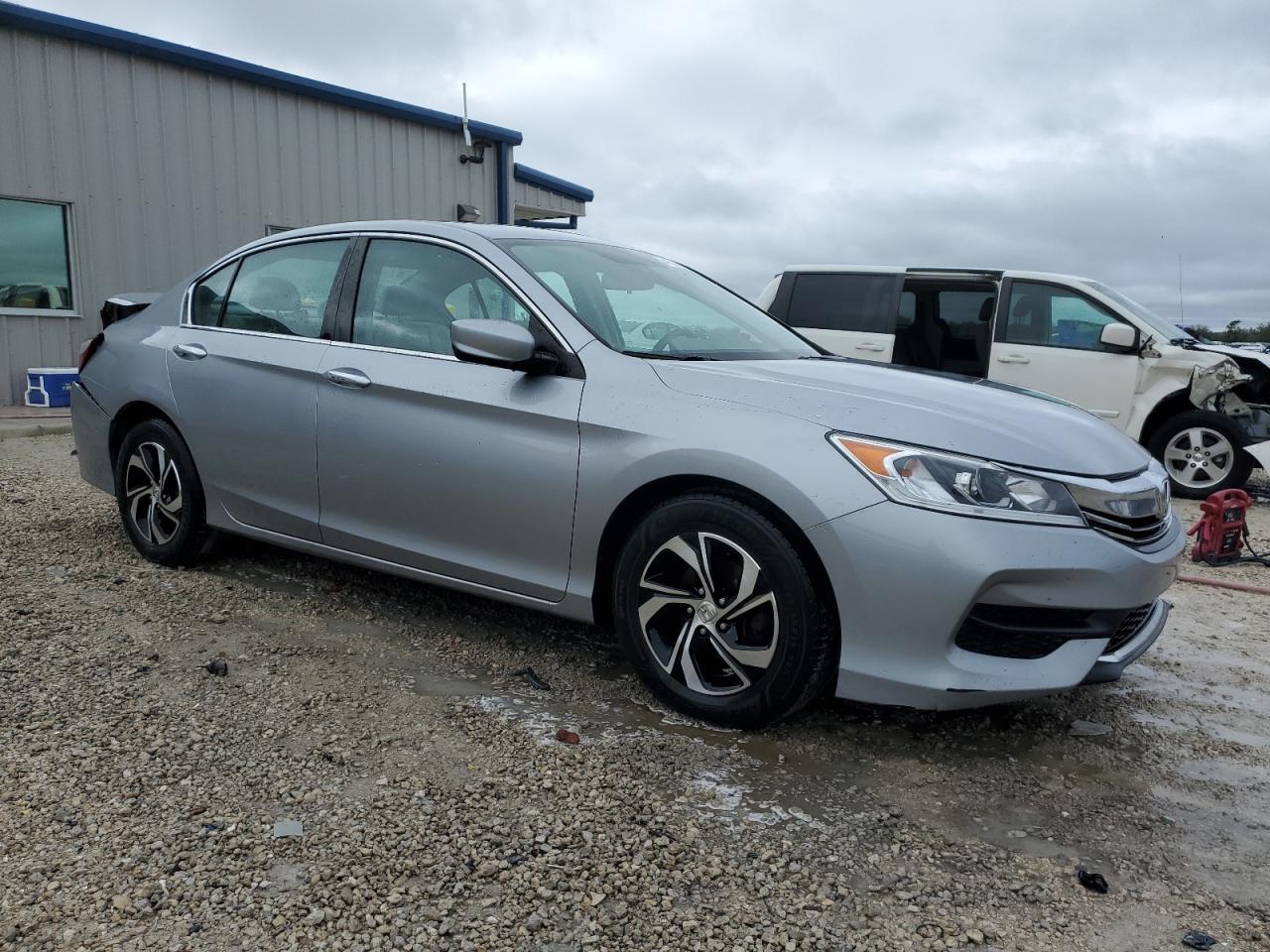 2016 Honda Accord - Image 4